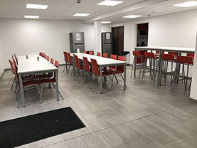 grande table et chaise pour self et restauration